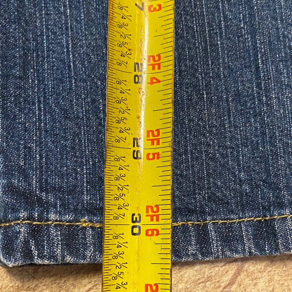 Y2K Levi's Misses Size 14 Denim Capris in Dark Blue Retro Casual - Picture 10 of 14